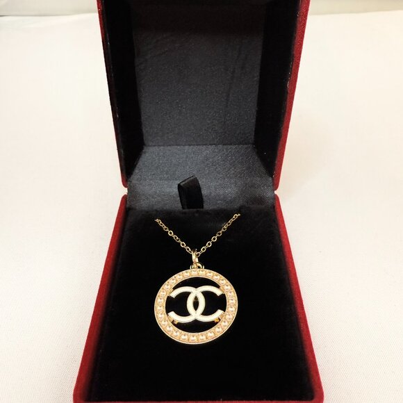 Upcycled CC Pearl Logo Medallion Pendant Necklace 18" Gold Chain w/ Gift Box - Picture 4 of 7